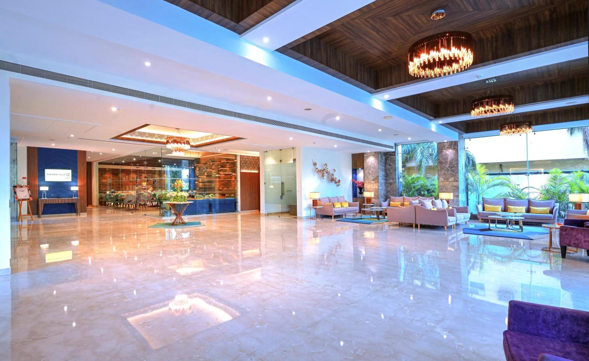 Golden Tulip Agra Hotel Agra  Exterior photo