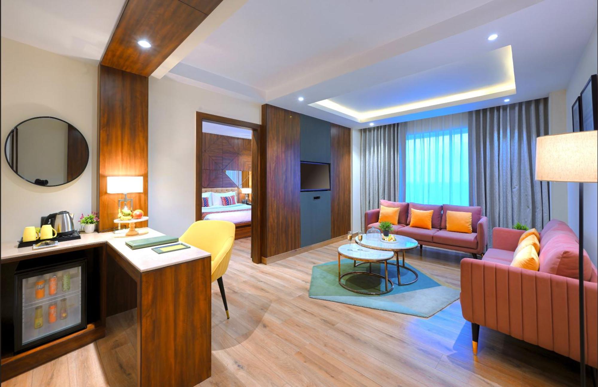 Golden Tulip Agra Hotel Agra  Exterior photo